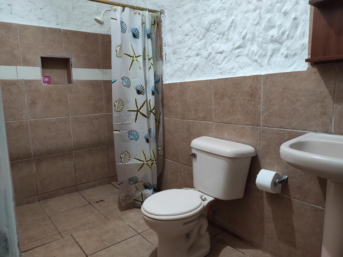 Caramba Hospedaje Hotel Tonsupa Kültér fotó